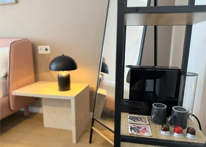 Smart Stayzz Hotel