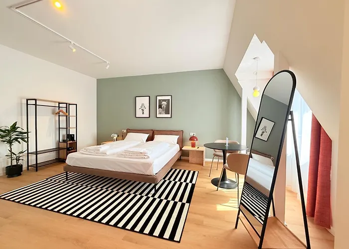 Smart Stayzz Hotel