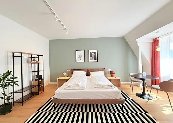 Hotel Smart Stayzz